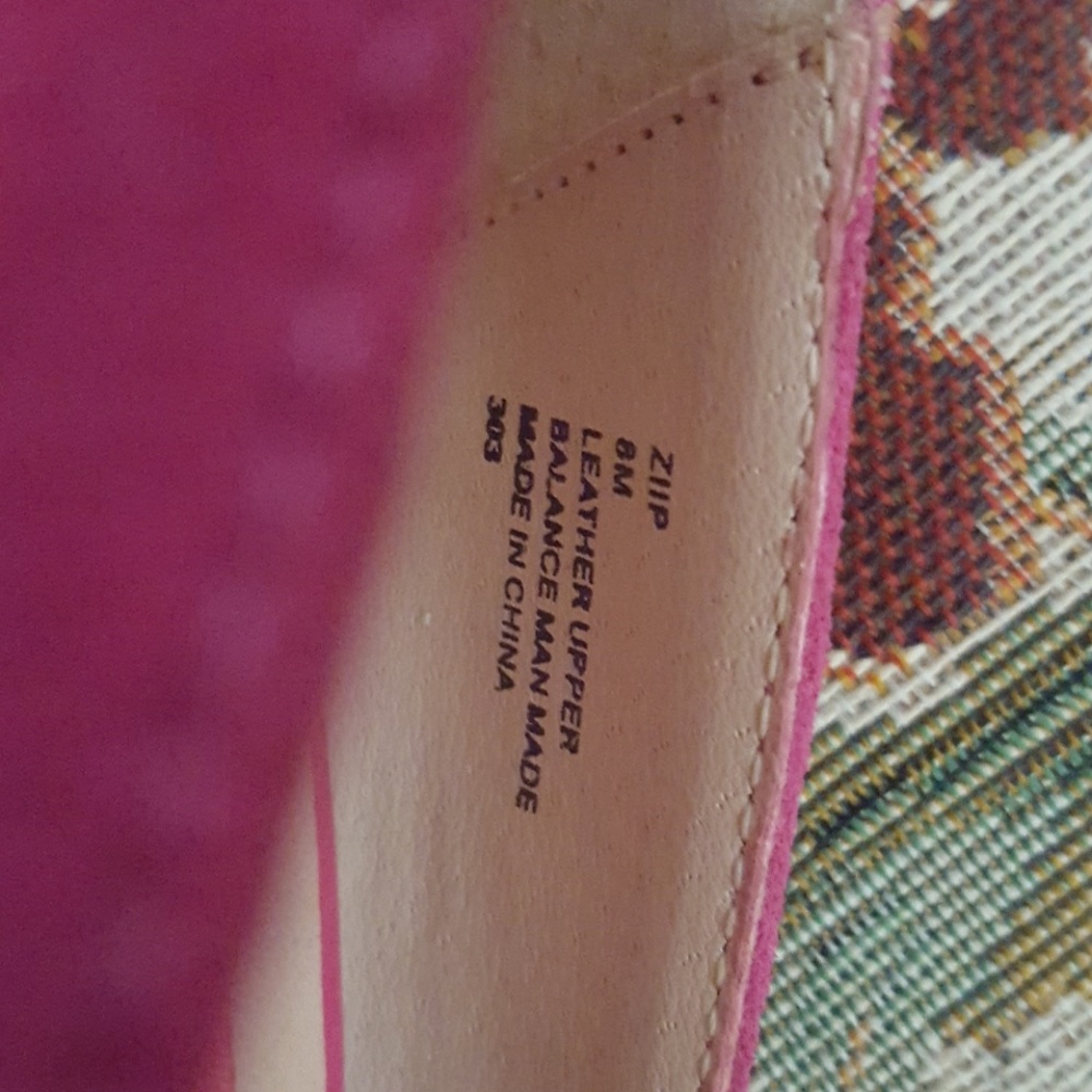 Betsey Johnson Pink Heels nwOt✅ SZ 8 ✅ - Picture 5 of 8